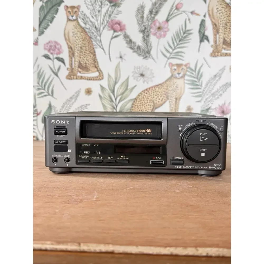 Sony EV-C100 Hi8 Video8 8mm Video 8 Player Recorder For Parts Or Repair (READ)